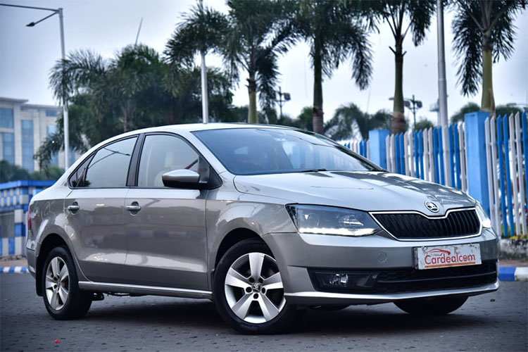 SKODA RAPID ELEGANCE AT