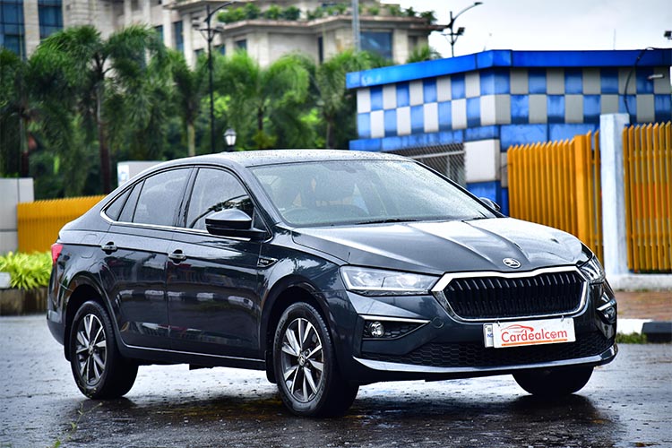 SKODA SLAVIA STYLE 1.5 TSI AT